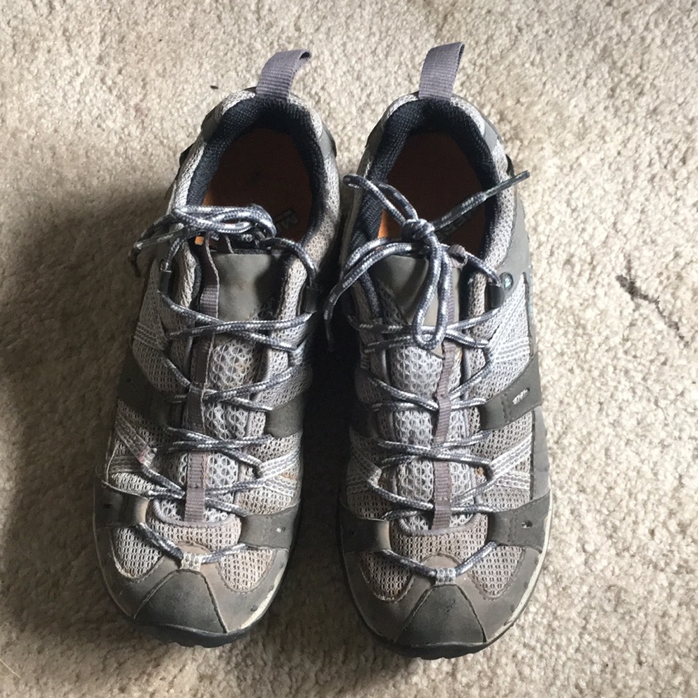 Merrell Vibram Gore-Tex hiking shoes SZ8